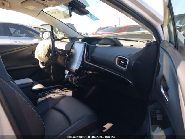 Photo 4 VIN: JTDKAMFPXM3172901 - TOYOTA PRIUS PRIME 