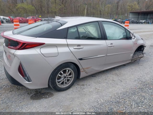 Photo 3 VIN: JTDKAMFPXM3177774 - TOYOTA PRIUS PRIME 