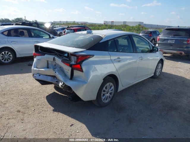 Photo 3 VIN: JTDKAMFU1N3173815 - TOYOTA PRIUS 