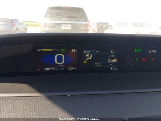 Photo 6 VIN: JTDKAMFU1N3173815 - TOYOTA PRIUS 