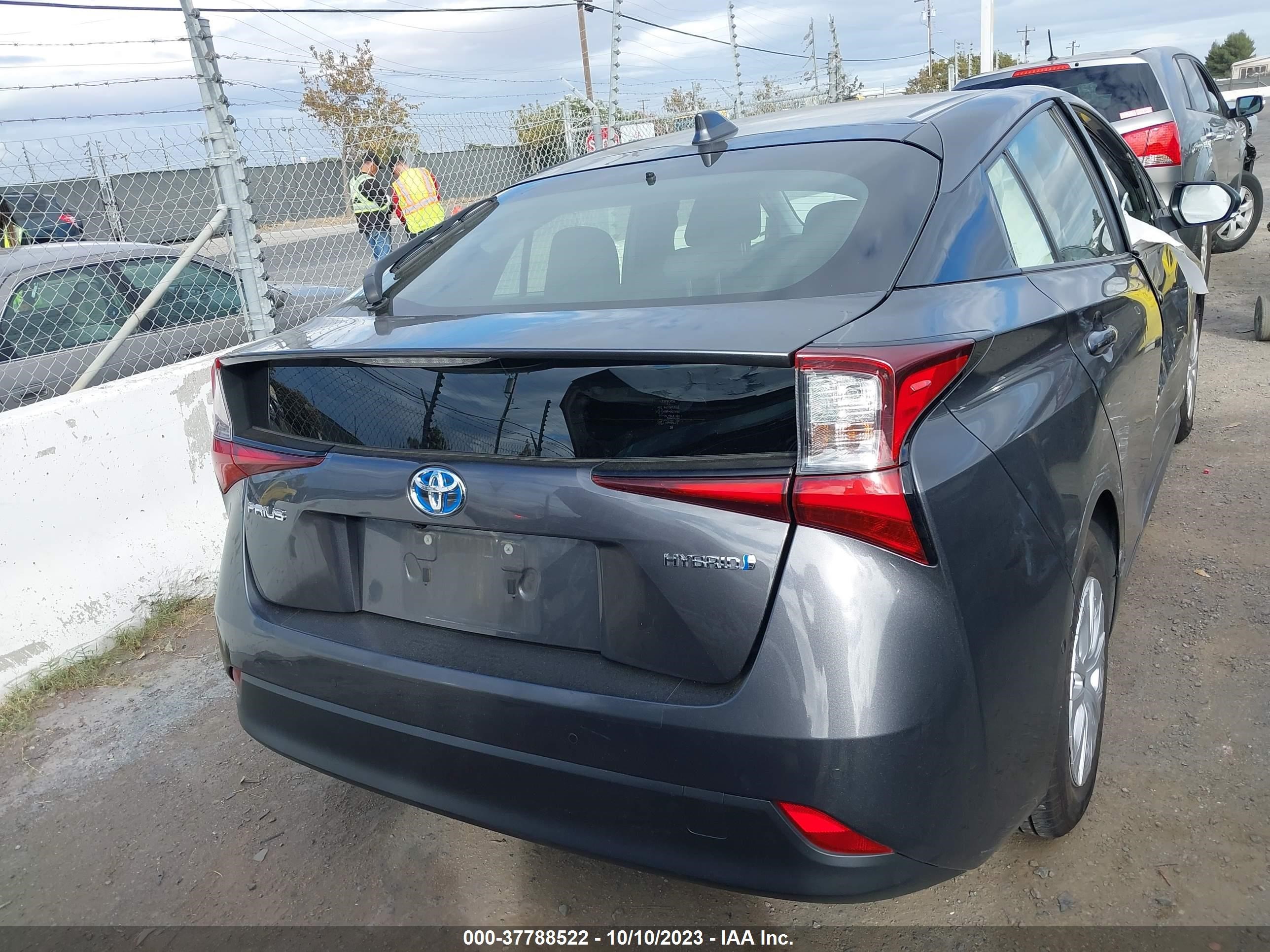 Photo 15 VIN: JTDKAMFU3M3129412 - TOYOTA PRIUS 