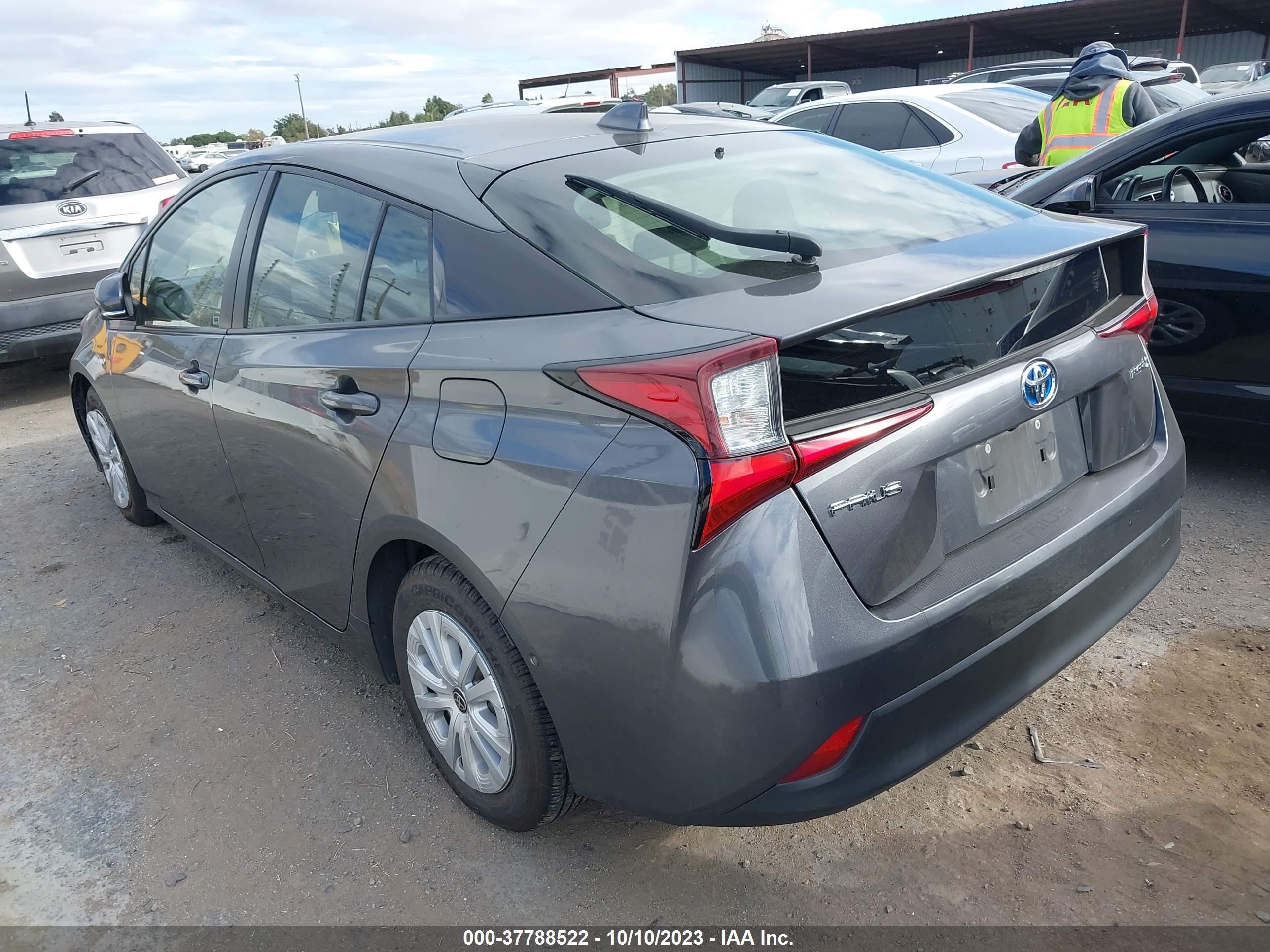 Photo 2 VIN: JTDKAMFU3M3129412 - TOYOTA PRIUS 