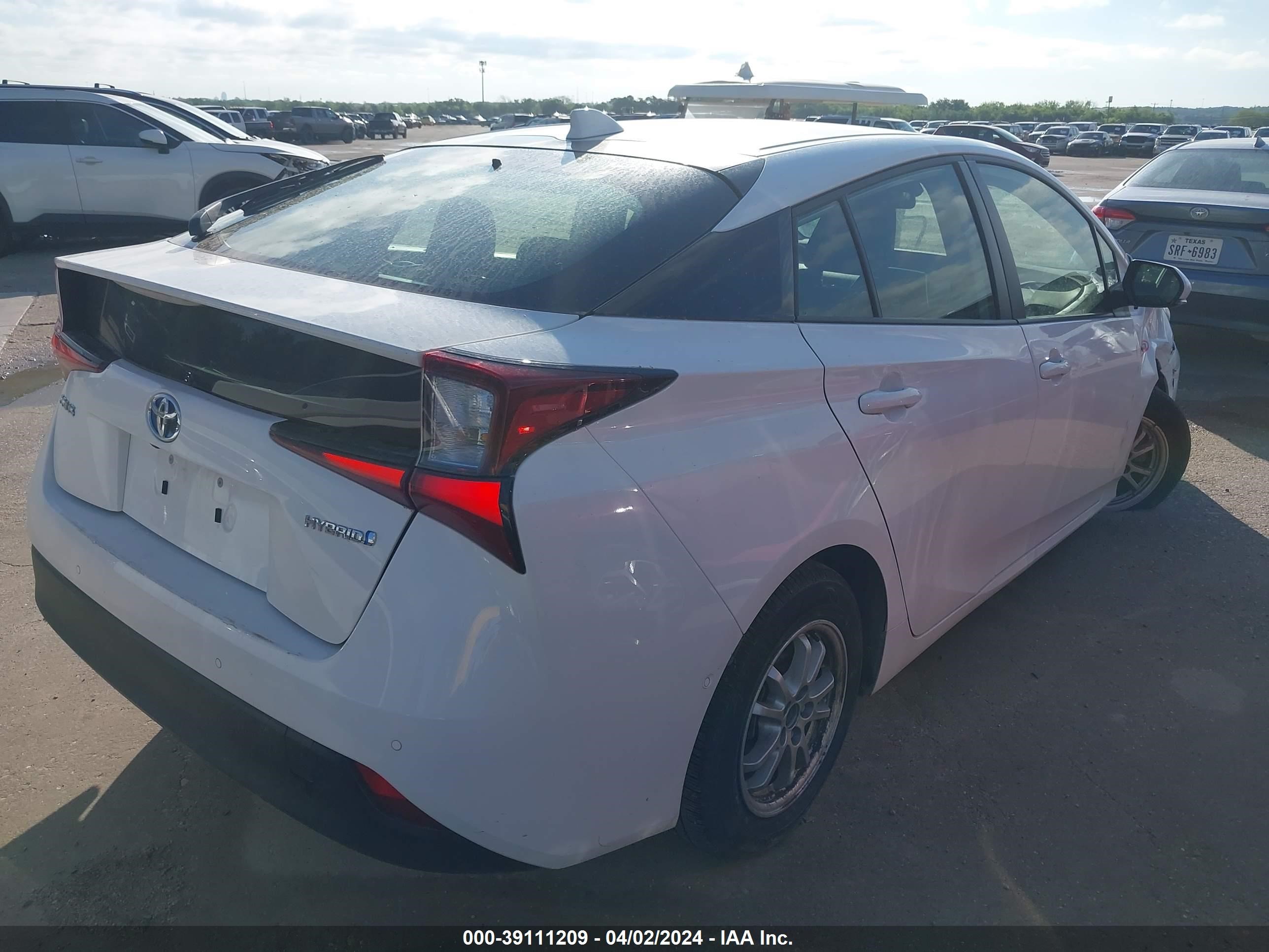 Photo 3 VIN: JTDKAMFU7N3184088 - TOYOTA PRIUS 