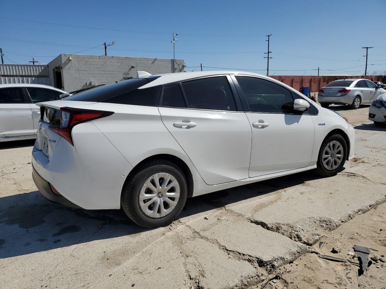 Photo 2 VIN: JTDKAMFU9M3148403 - TOYOTA PRIUS 