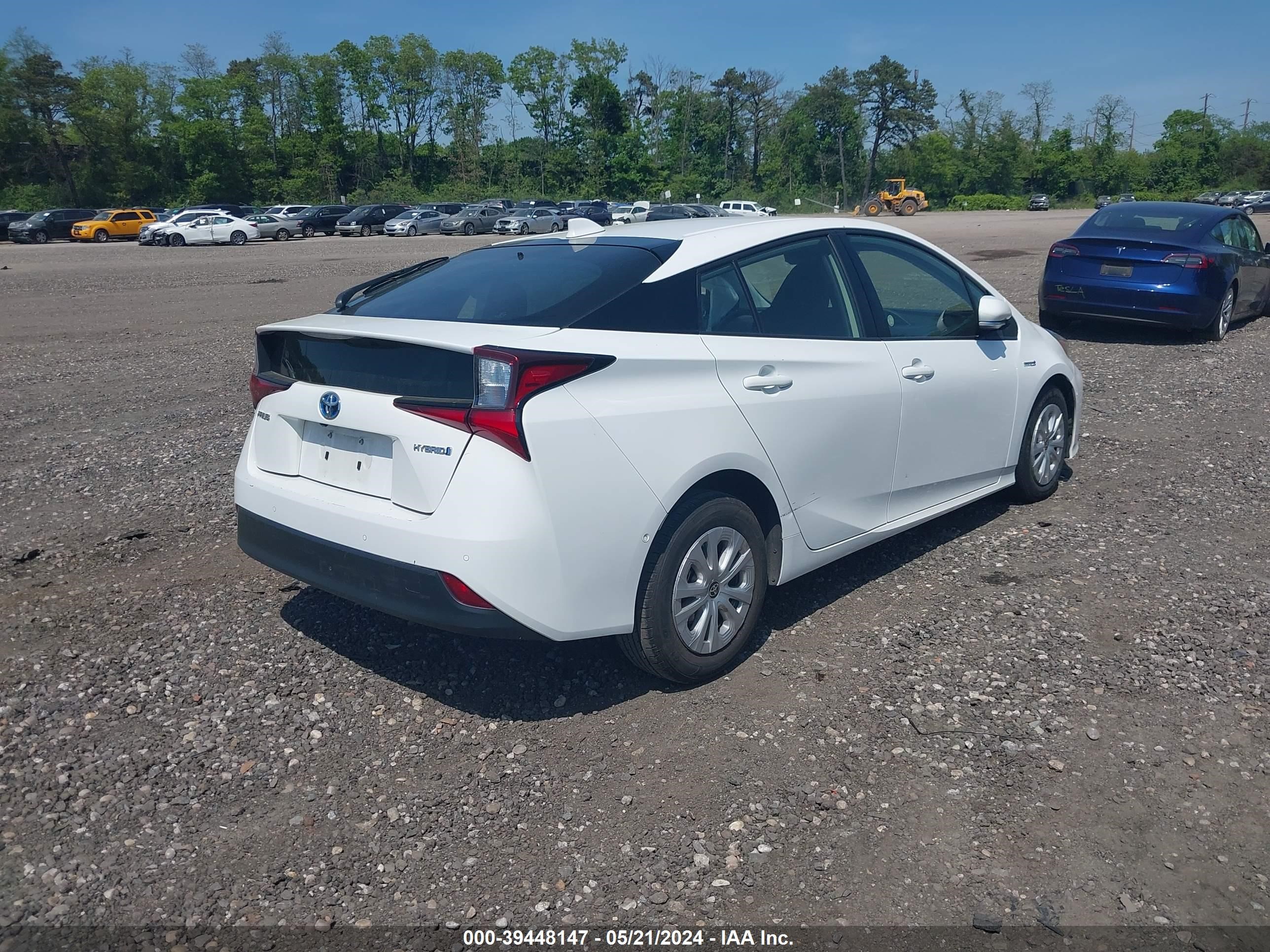 Photo 3 VIN: JTDKAMFUXM3143467 - TOYOTA PRIUS 