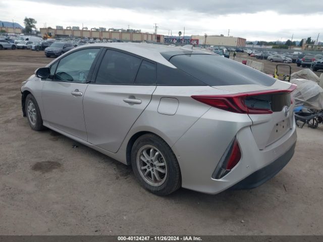 Photo 2 VIN: JTDKARFP0H3037378 - TOYOTA PRIUS PRIME 