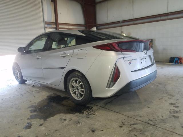 Photo 2 VIN: JTDKARFP0H3057114 - TOYOTA PRIUS 