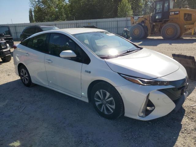 Photo 3 VIN: JTDKARFP0J3080639 - TOYOTA PRIUS 