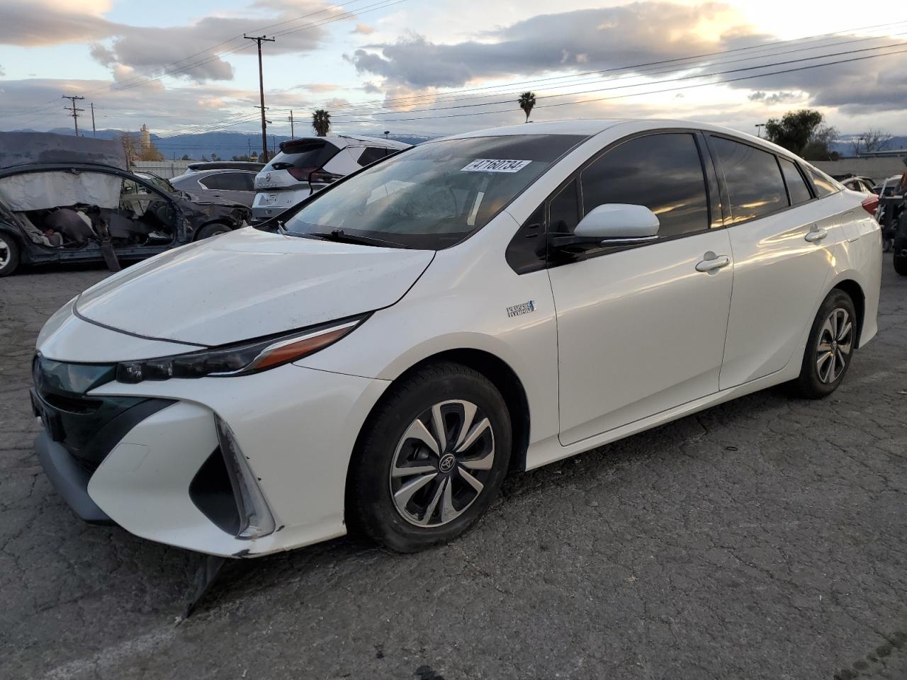 Photo 0 VIN: JTDKARFP0J3102431 - TOYOTA PRIUS 