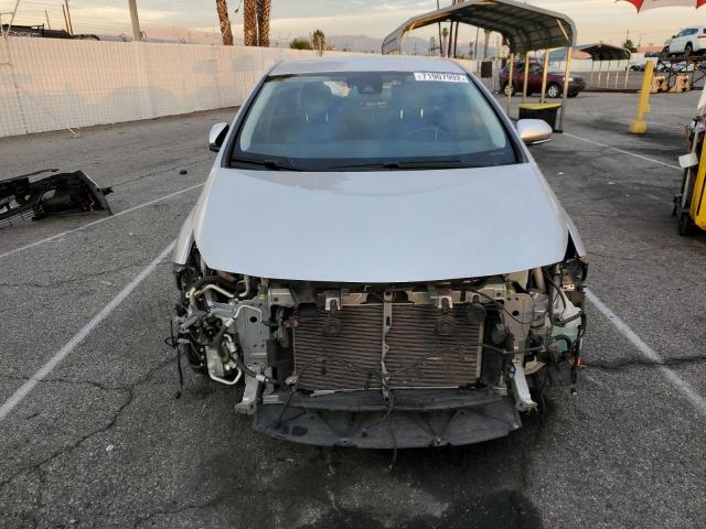 Photo 4 VIN: JTDKARFP0K3109848 - TOYOTA PRIUS PRIM 