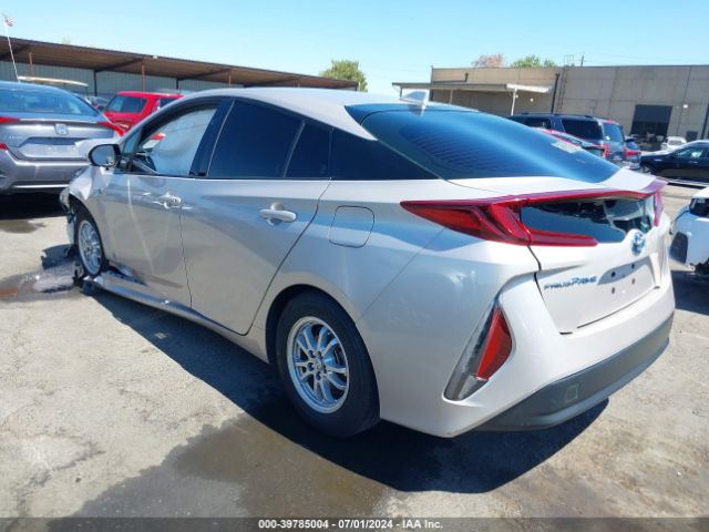 Photo 2 VIN: JTDKARFP0K3115438 - TOYOTA PRIUS PRIME 