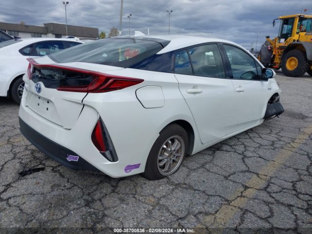 Photo 3 VIN: JTDKARFP0K3117965 - TOYOTA PRIUS PRIME 