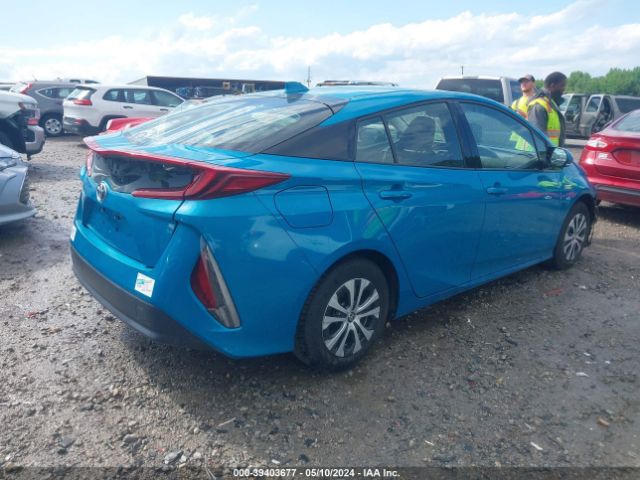 Photo 3 VIN: JTDKARFP0L3121256 - TOYOTA PRIUS PRIME 