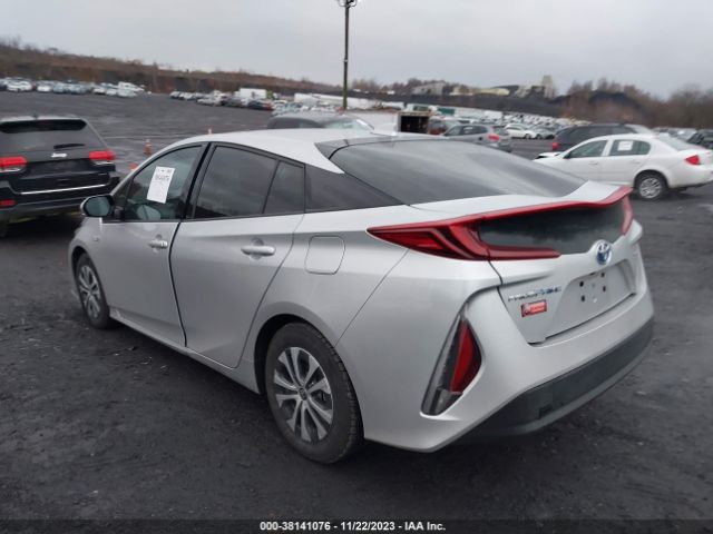 Photo 2 VIN: JTDKARFP0L3137232 - TOYOTA PRIUS PRIME 