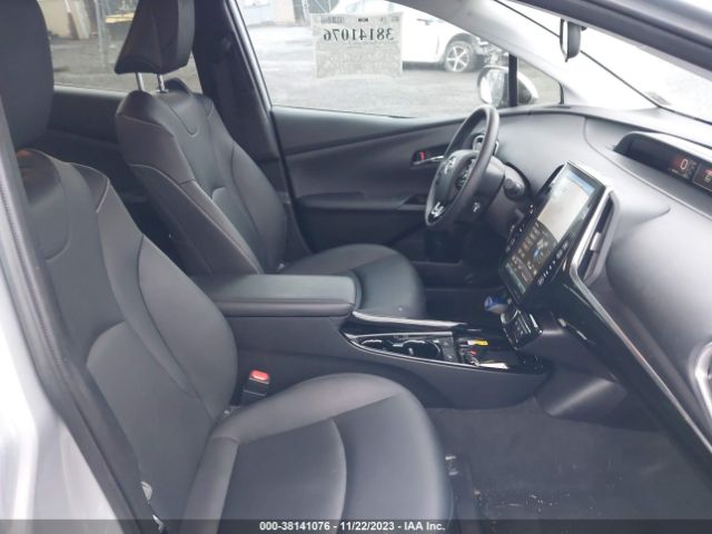 Photo 4 VIN: JTDKARFP0L3137232 - TOYOTA PRIUS PRIME 