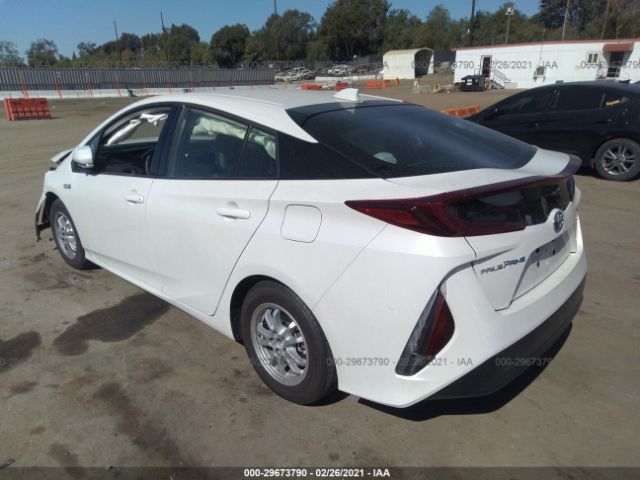 Photo 2 VIN: JTDKARFP0L3162387 - TOYOTA PRIUS PRIME 