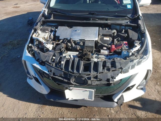 Photo 5 VIN: JTDKARFP1H3000677 - TOYOTA PRIUS PRIME 