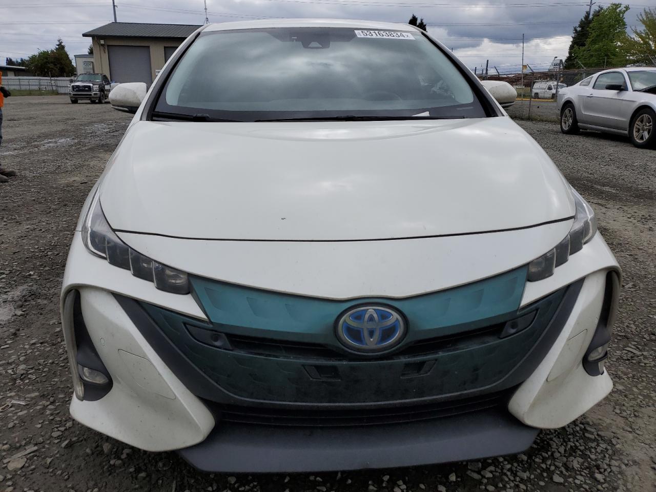 Photo 4 VIN: JTDKARFP1H3017902 - TOYOTA PRIUS 