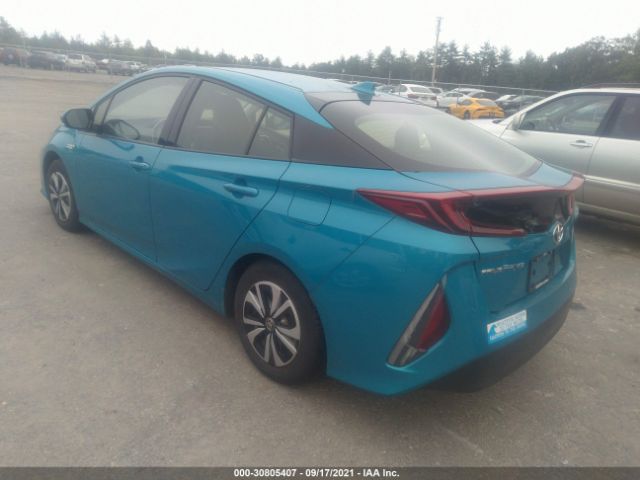 Photo 2 VIN: JTDKARFP1H3050141 - TOYOTA PRIUS PRIME 