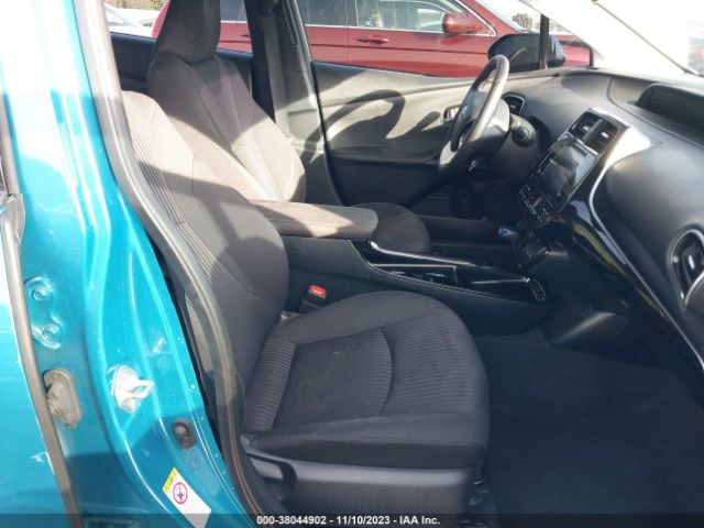 Photo 4 VIN: JTDKARFP1K3114153 - TOYOTA PRIUS PRIME 