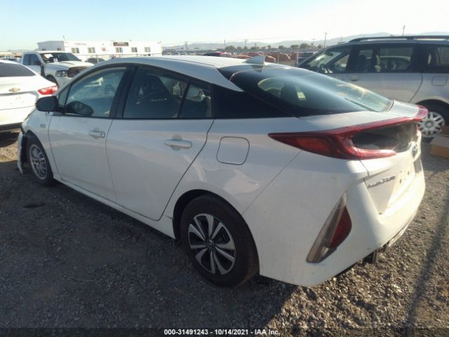 Photo 2 VIN: JTDKARFP1K3118624 - TOYOTA PRIUS PRIME 