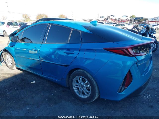 Photo 2 VIN: JTDKARFP2H3019299 - TOYOTA PRIUS PRIME 