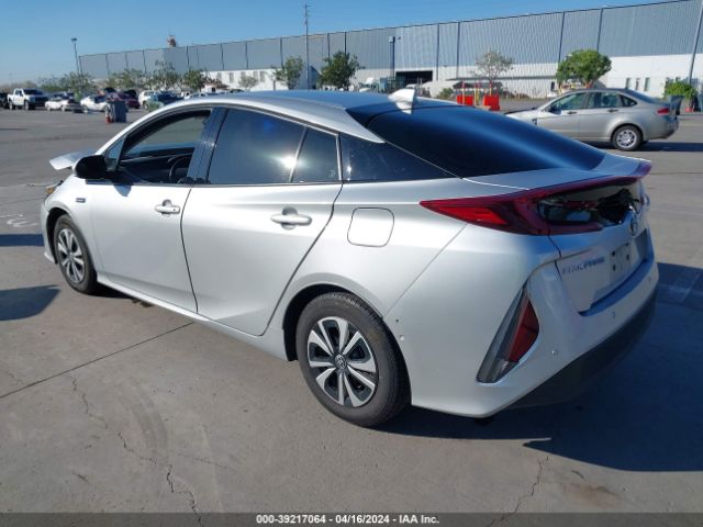 Photo 2 VIN: JTDKARFP2H3037186 - TOYOTA PRIUS PRIME 