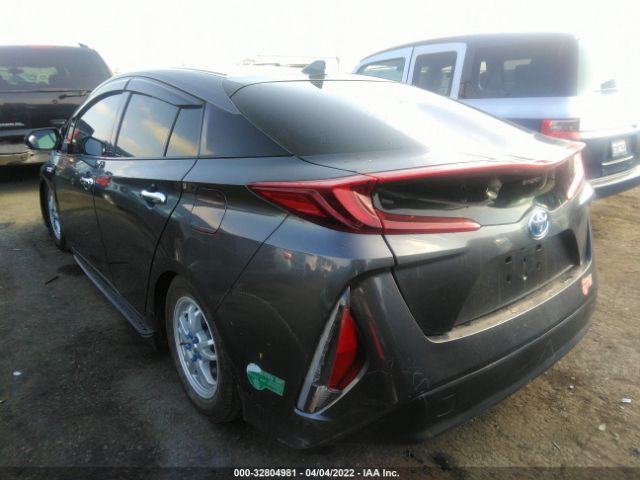 Photo 2 VIN: JTDKARFP2H3044655 - TOYOTA PRIUS PRIME 