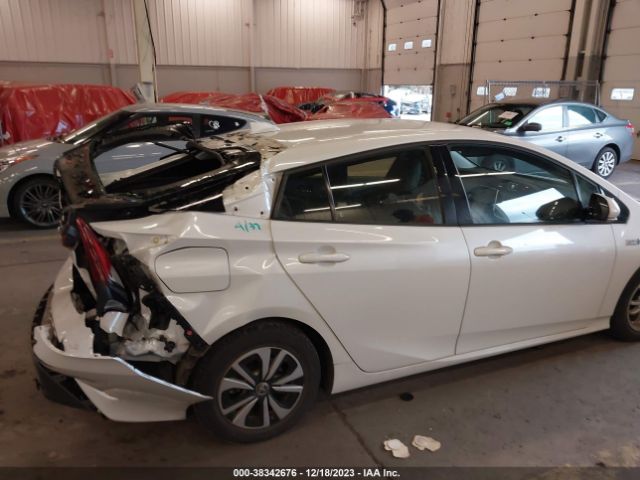 Photo 5 VIN: JTDKARFP2H3064744 - TOYOTA PRIUS PRIME 