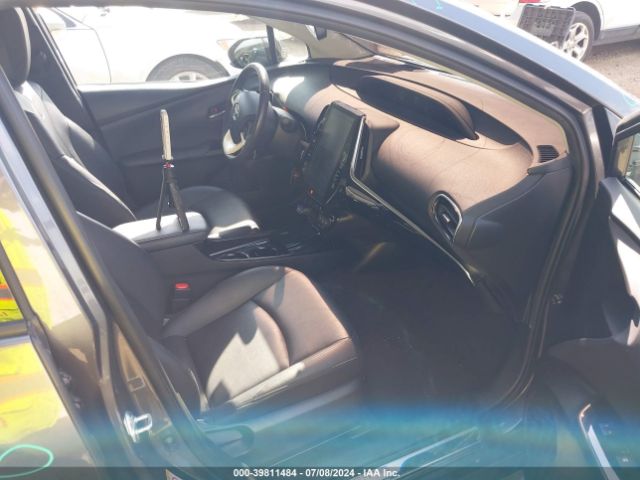 Photo 4 VIN: JTDKARFP2J3072803 - TOYOTA PRIUS PRIME 