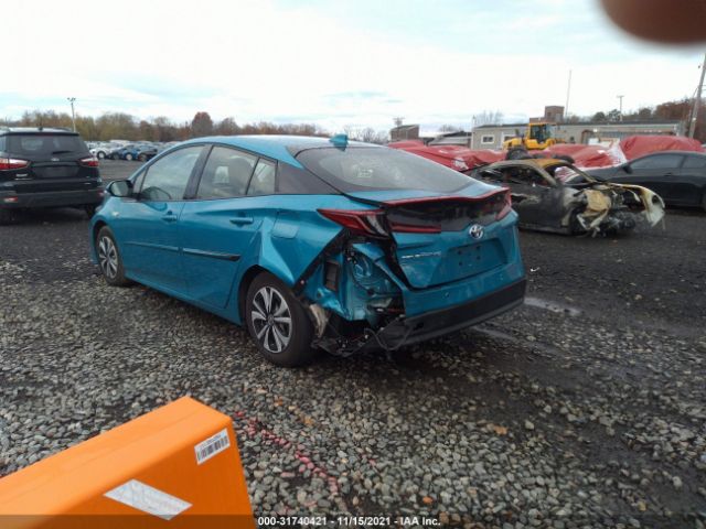 Photo 2 VIN: JTDKARFP2J3095658 - TOYOTA PRIUS PRIME 