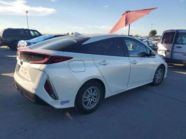 Photo 2 VIN: JTDKARFP2J3101376 - TOYOTA PRIUS PRIM 