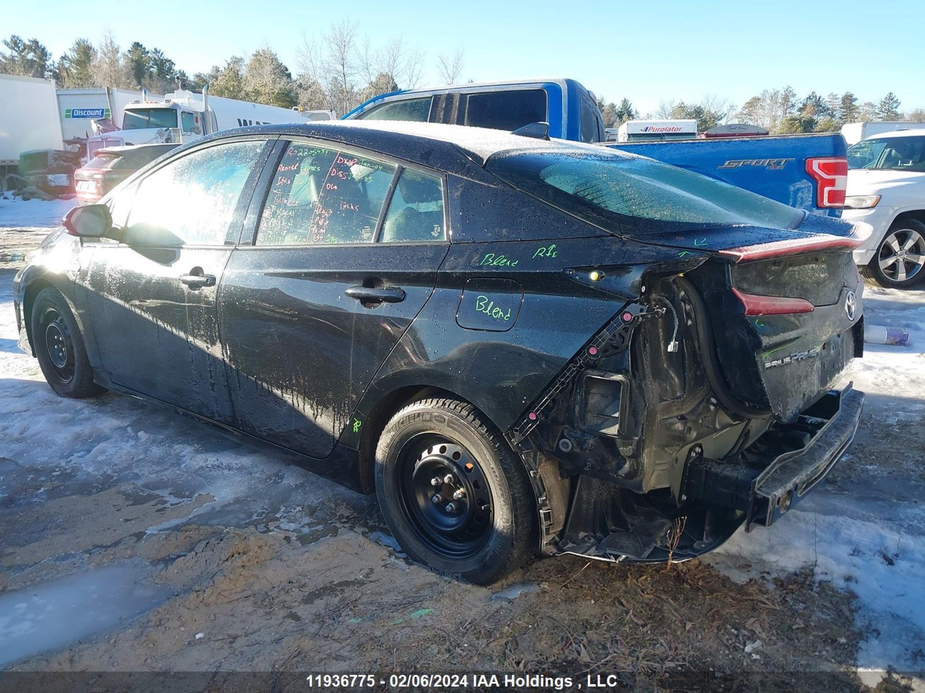 Photo 2 VIN: JTDKARFP2L3144666 - TOYOTA PRIUS 