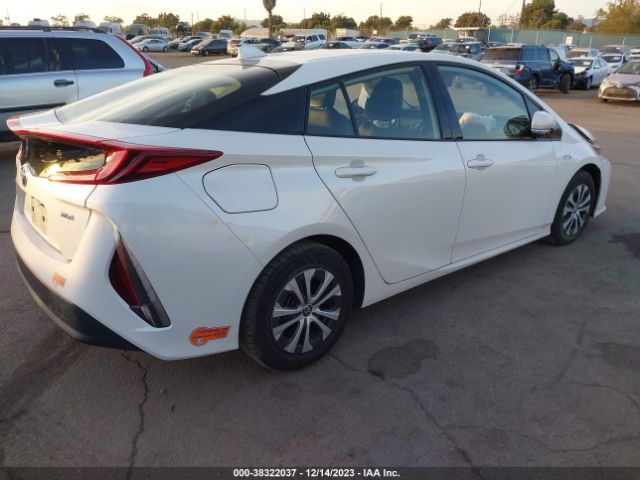 Photo 3 VIN: JTDKARFP2L3149298 - TOYOTA PRIUS PRIME 