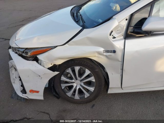 Photo 5 VIN: JTDKARFP2L3149298 - TOYOTA PRIUS PRIME 