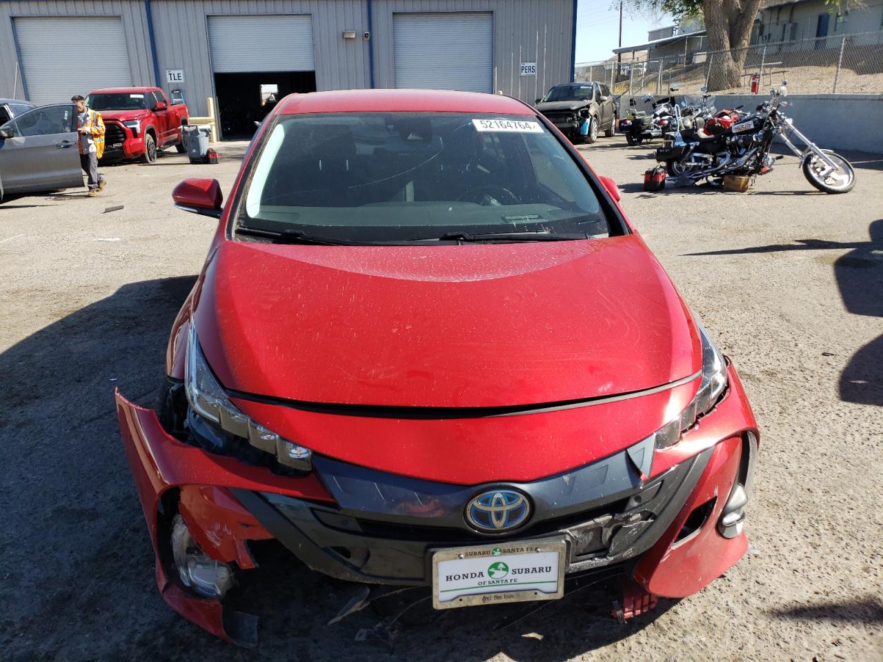 Photo 4 VIN: JTDKARFP2L3153402 - TOYOTA PRIUS 