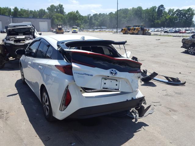 Photo 2 VIN: JTDKARFP3H3004455 - TOYOTA PRIUS PRIM 