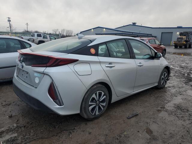 Photo 2 VIN: JTDKARFP3H3019599 - TOYOTA PRIUS 