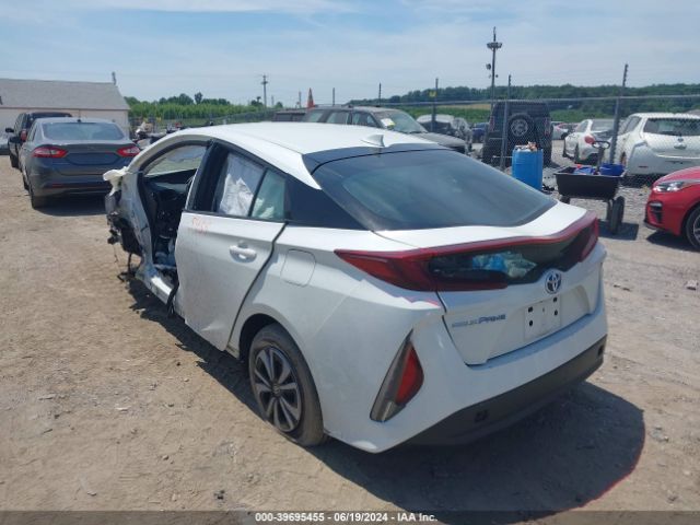 Photo 2 VIN: JTDKARFP3H3050156 - TOYOTA PRIUS PRIME 