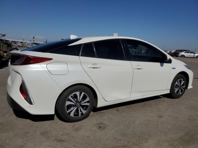 Photo 2 VIN: JTDKARFP3J3102570 - TOYOTA PRIUS PRIM 