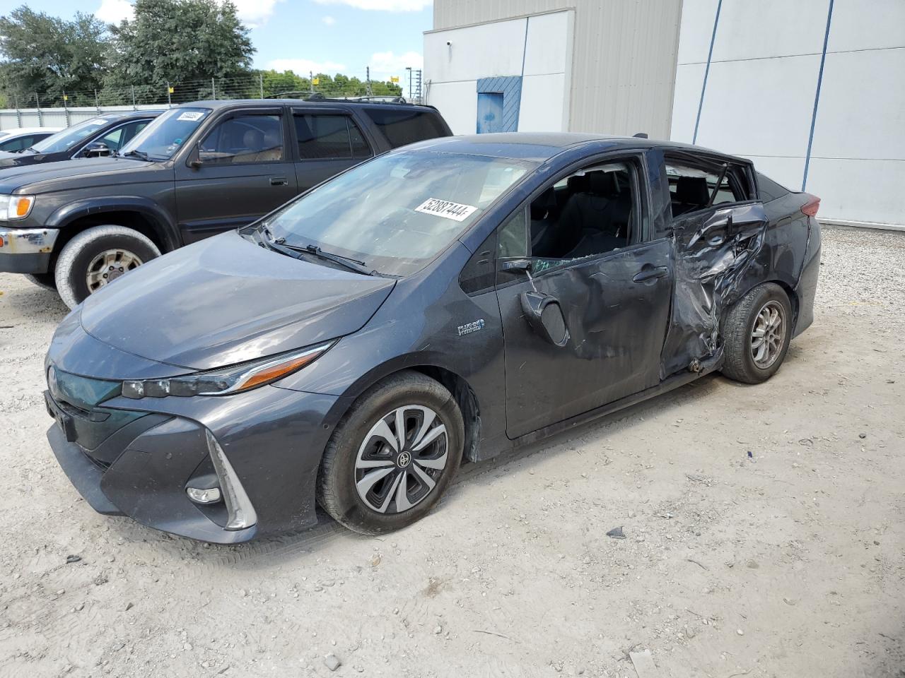 Photo 0 VIN: JTDKARFP3K3113022 - TOYOTA PRIUS 