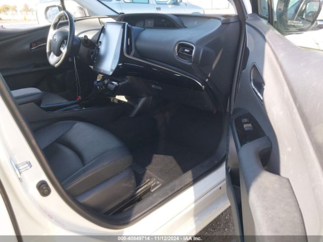 Photo 4 VIN: JTDKARFP3K3116714 - TOYOTA PRIUS PRIME 