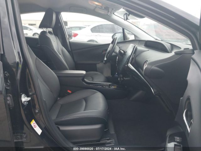 Photo 4 VIN: JTDKARFP3L3134213 - TOYOTA PRIUS PRIME 