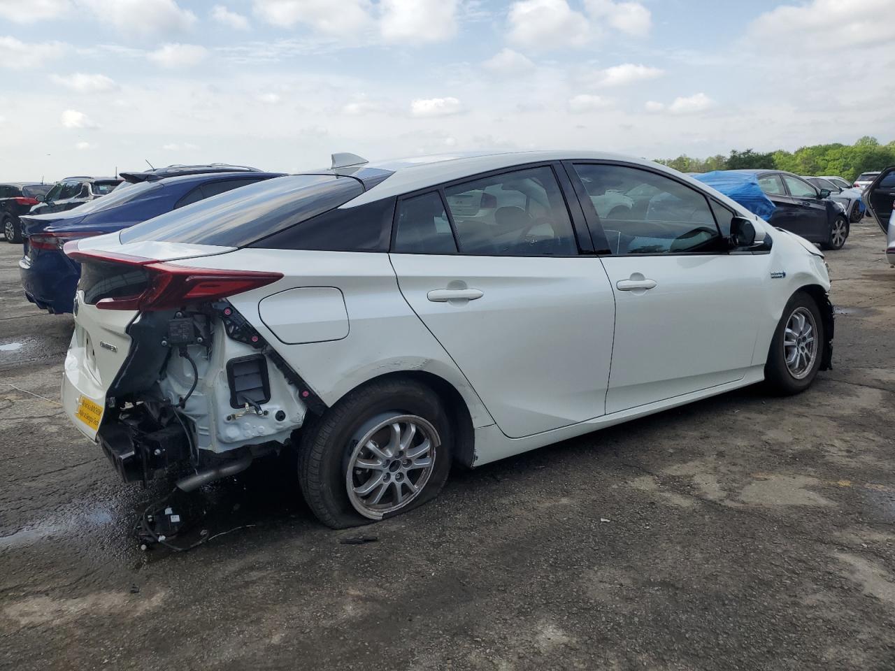 Photo 2 VIN: JTDKARFP3L3143753 - TOYOTA PRIUS 