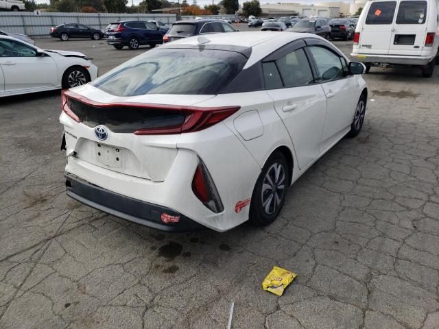 Photo 2 VIN: JTDKARFP4H3040221 - TOYOTA PRIUS 