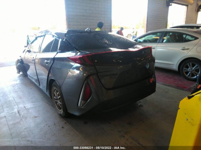 Photo 2 VIN: JTDKARFP4H3045970 - TOYOTA PRIUS PRIME 