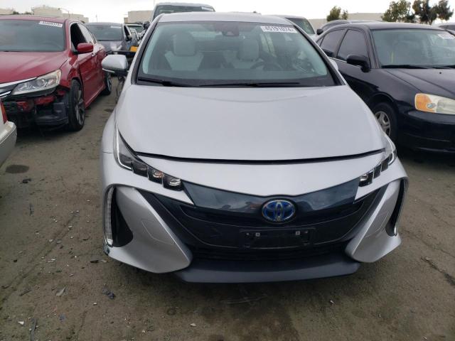 Photo 4 VIN: JTDKARFP4K3115183 - TOYOTA PRIUS 