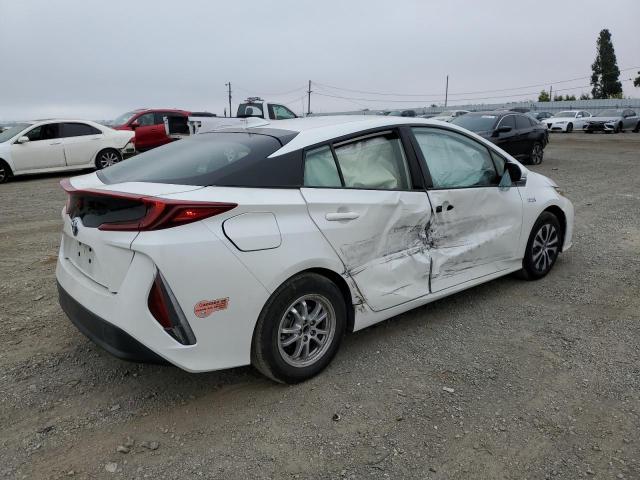 Photo 2 VIN: JTDKARFP4L3145088 - TOYOTA PRIUS 