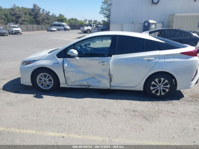 Photo 5 VIN: JTDKARFP4L3151392 - TOYOTA PRIUS PRIME 