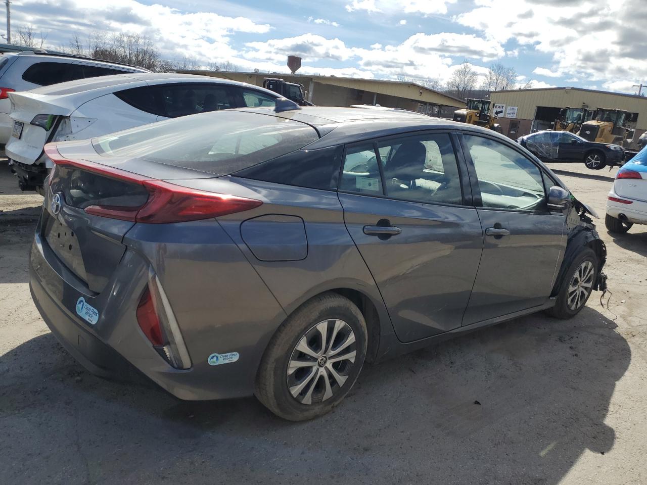 Photo 2 VIN: JTDKARFP4L3153255 - TOYOTA PRIUS 